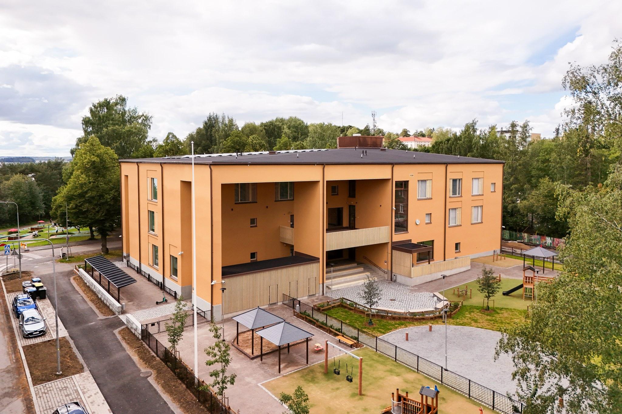 Etel puiston P iv koti Ja Koulu Tampereen Tilapalvelut